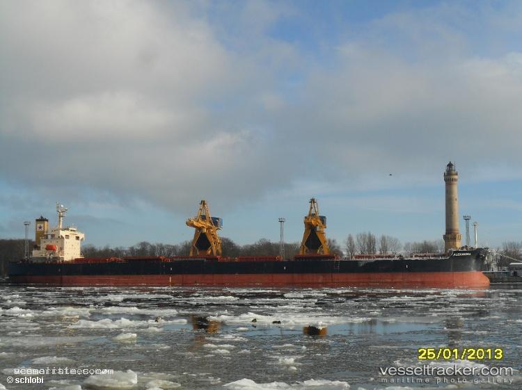 Ince-Bosphorus - Bulk Carrier vessel registered in Singapore