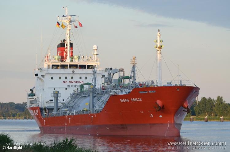 Champion-Road - Lpg Tanker vessel registered in South Korea