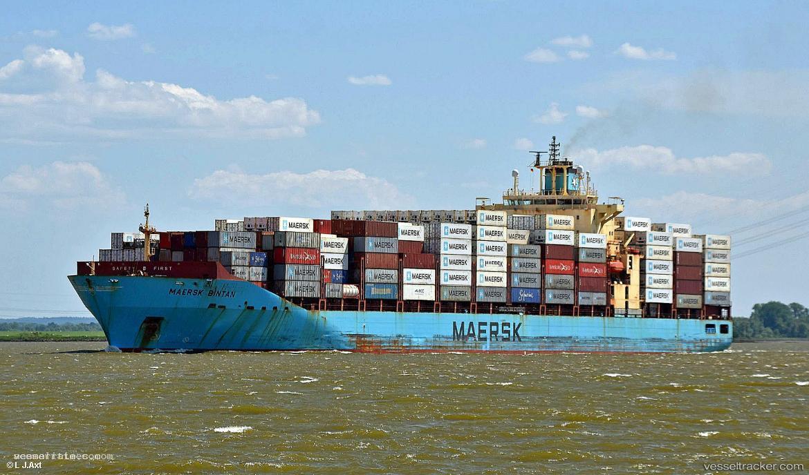 Maersk-Bintan - Container Ship vessel registered in Hong Kong