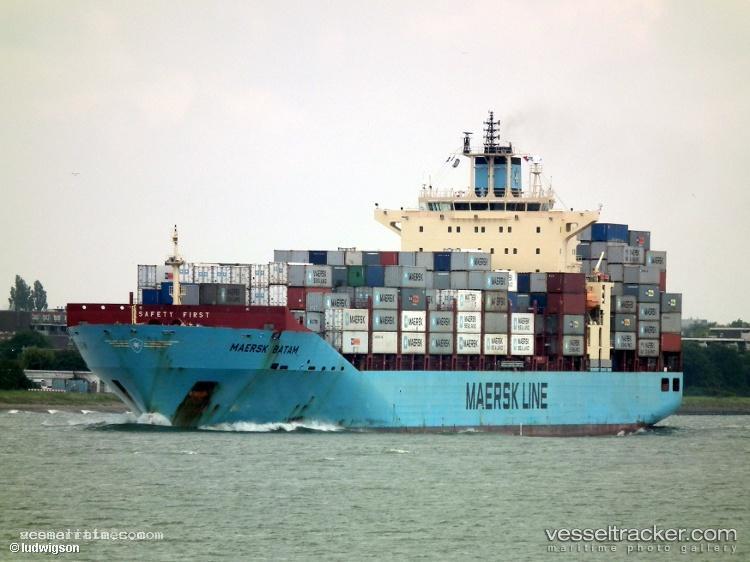 Maersk-Batam - Container Ship vessel registered in Singapore