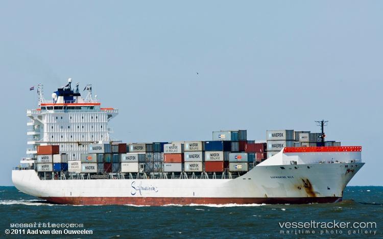 Maersk-Narmada - Container Ship vessel registered in Hong Kong