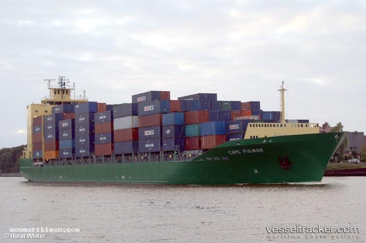 Cape-Fulmar - Container Ship vessel registered in Marshall Islands