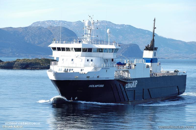 Holmfoss - Refrigerated Cargo Ship vessel registered in Norway