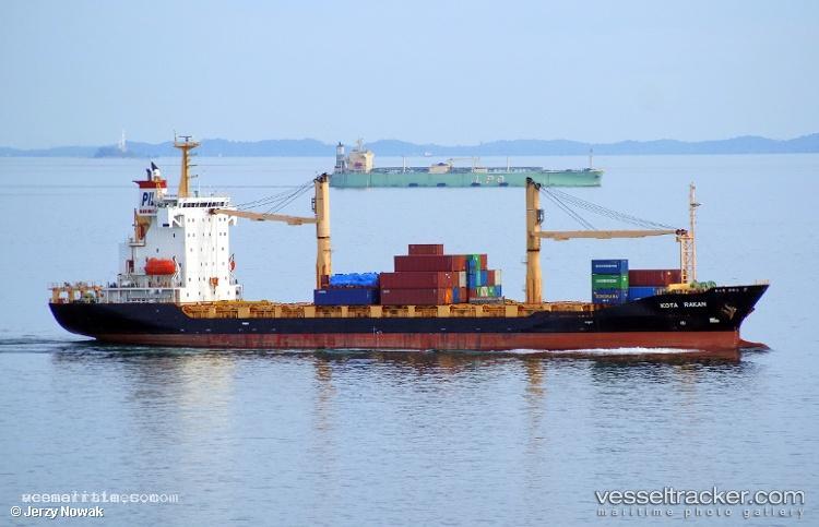 Kota-Rakan - Container Ship vessel registered in Singapore