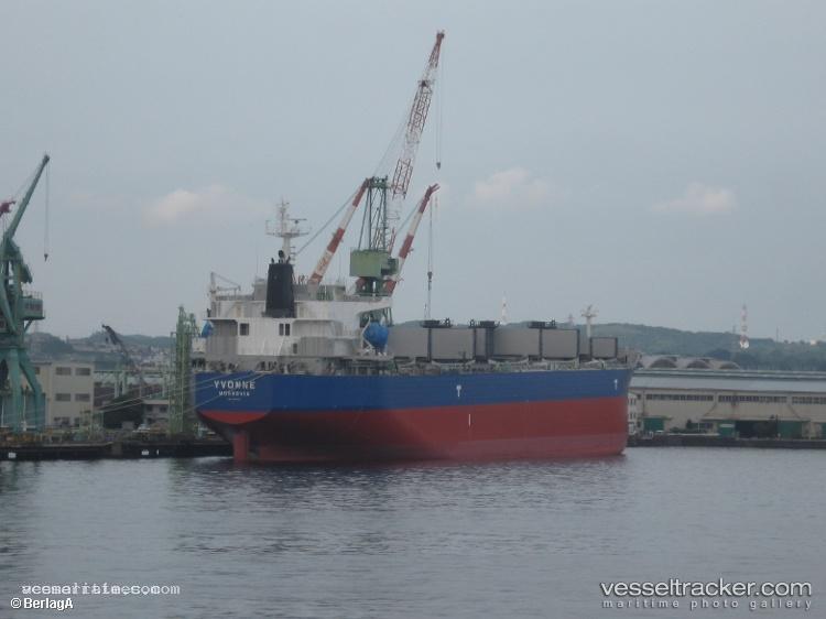 Kamadiya - Bulk Carrier vessel registered in Indonesia