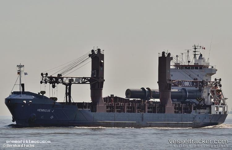 Bbc-Dolphin - Multi Purpose Carrier vessel registered in Antigua and Barbuda