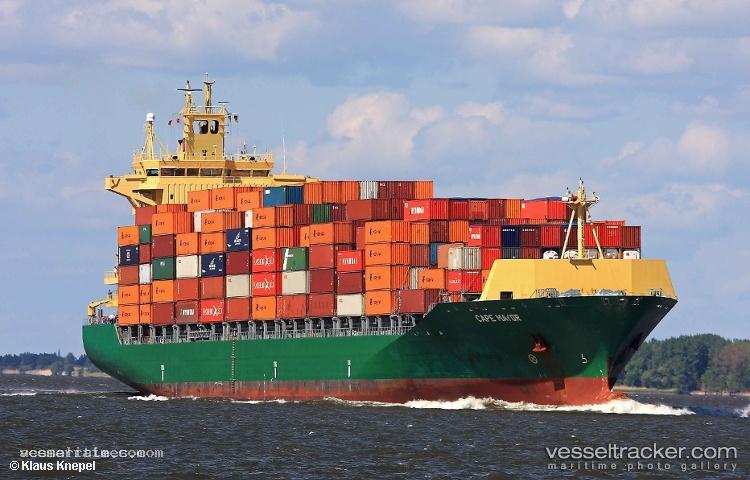 Msc-Cape-Iii - Container Ship vessel registered in Portugal