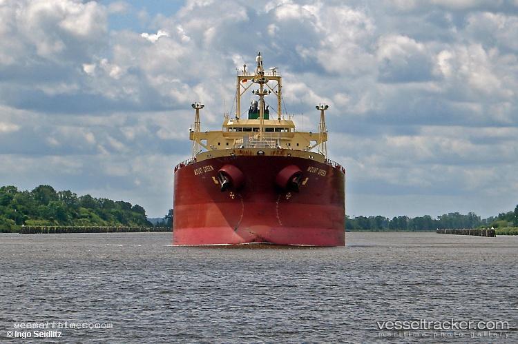 Velos-Topaz - Chemical Oil Products Tanker vessel registered in Greece