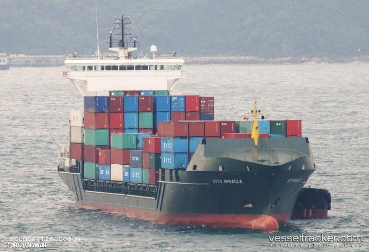 Imke-Schepers - Container Ship vessel registered in Antigua and Barbuda