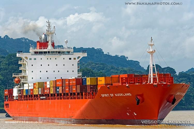 Spirit-Of-Auckland - Container Ship vessel registered in United Kingdom