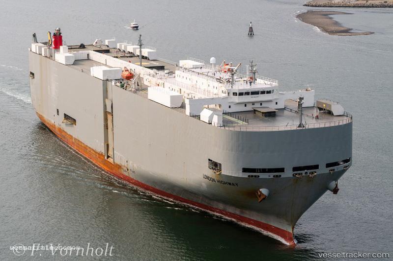 London-Highway - Vehicles Carrier vessel registered in Panama