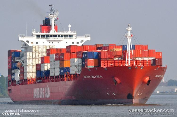 Spirit-Of-Singapore - Container Ship vessel registered in United Kingdom