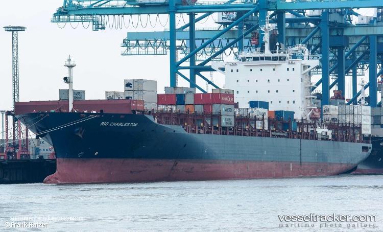 Msc-Bern-V - Container Ship vessel registered in Portugal