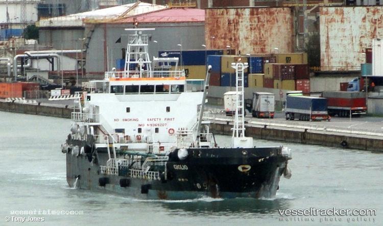Giglio - Oil Products Tanker vessel registered in Italy