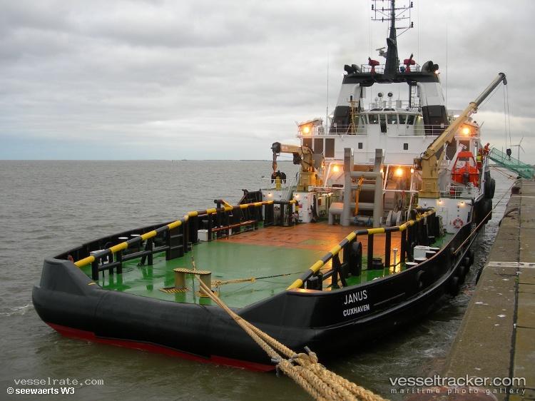 Boka-Winger - Service Ship vessel registered in Malta