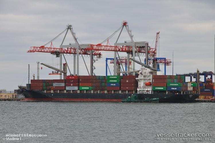 Tanto-Nusantara - Container Ship vessel registered in Indonesia