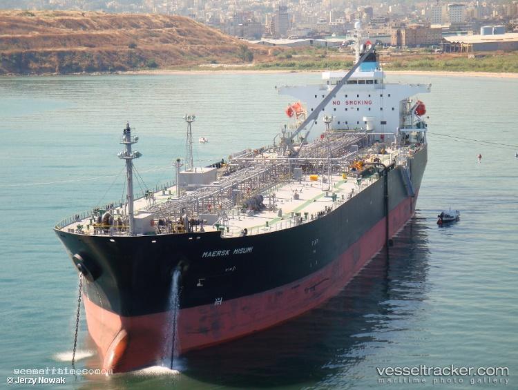 Zobu-Start - Oil Products Tanker vessel registered in Marshall Islands