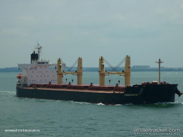 Consolidator - Bulk Carrier vessel registered in Marshall Islands