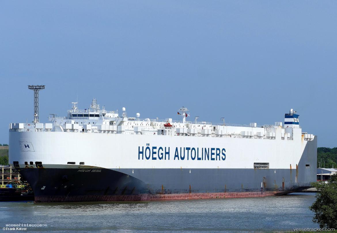 Hoegh-Sydney - Vehicles Carrier vessel registered in Panama