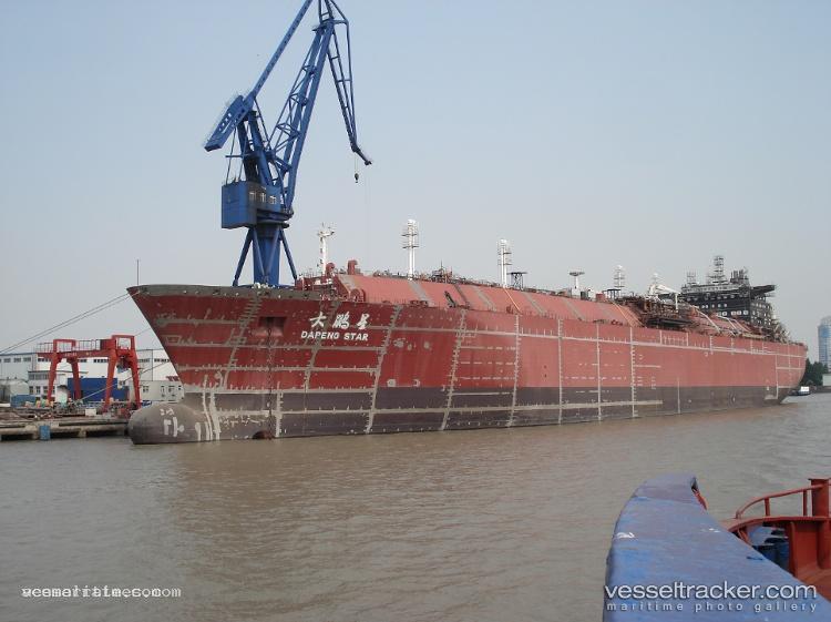 Dapeng-Star - Lng Tanker vessel registered in Hong Kong