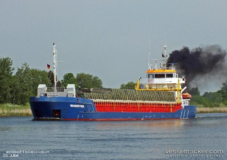Vesper - Deck Cargo Ship vessel registered in United Kingdom
