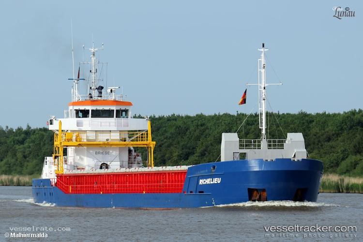 Breb-Trader - General Cargo Ship vessel registered in Portugal