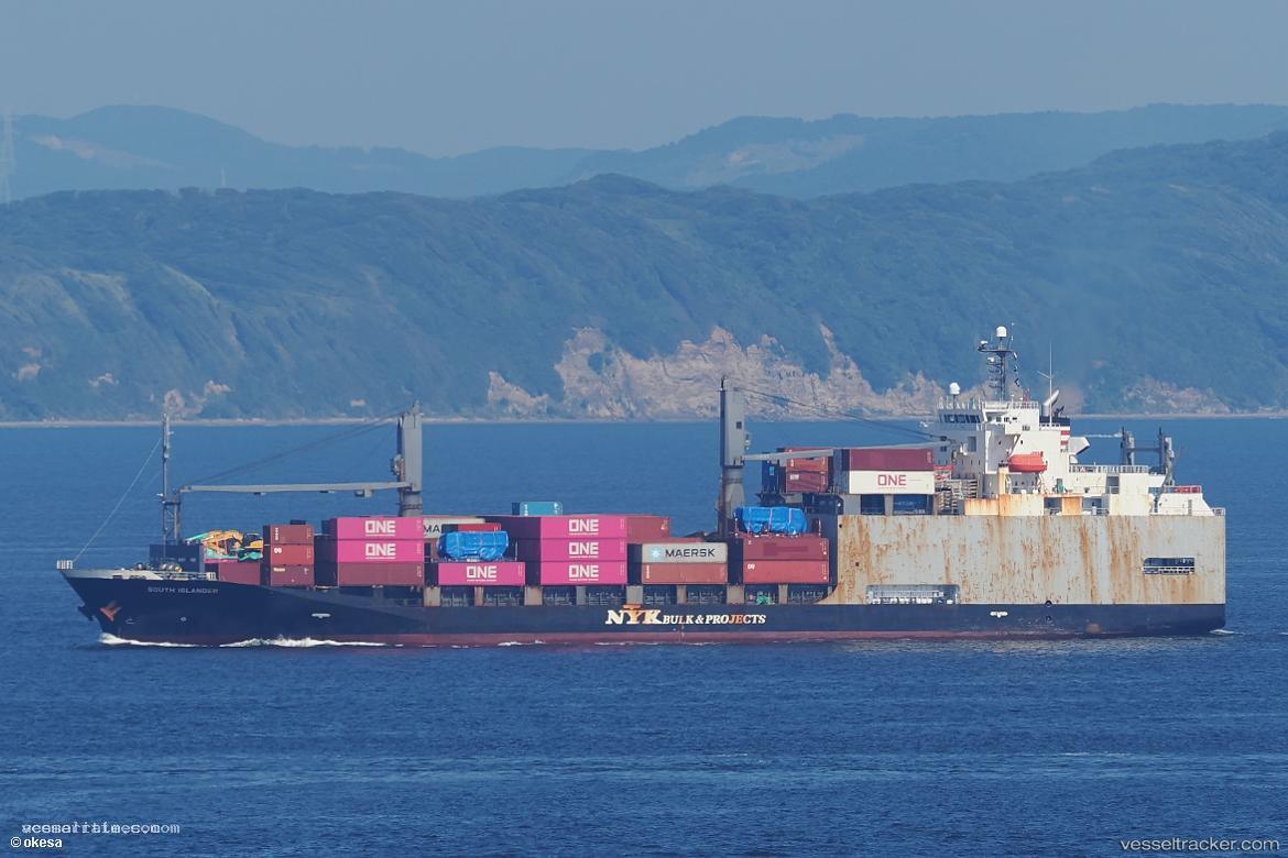 South-Islander - General Cargo Ship vessel registered in Japan