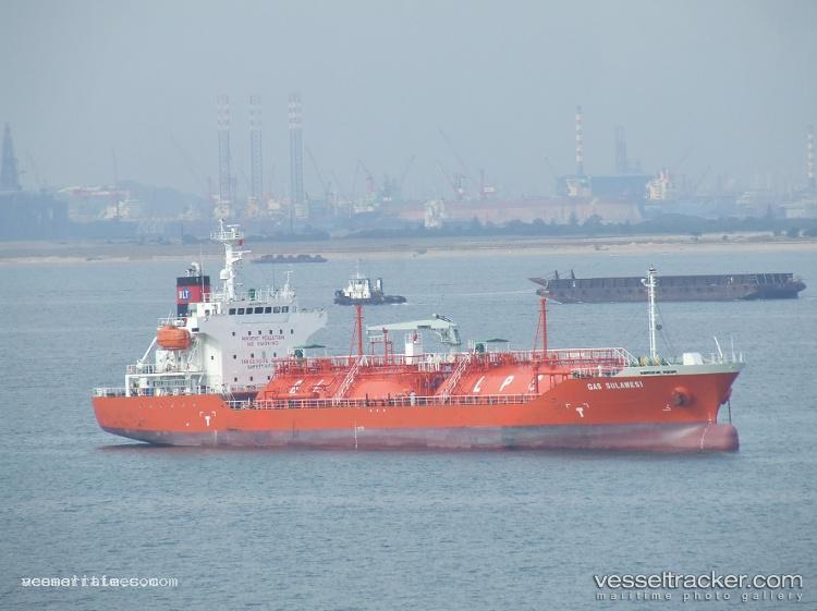 Gas-Lombok - Lpg Tanker vessel registered in Indonesia
