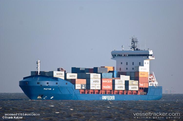 Vivienne-Sheri-D - Container Ship vessel registered in Antigua and Barbuda