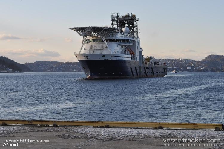 Island-Wellserver - Well Stimulation Vessel vessel registered in Norway