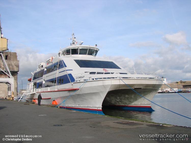 Le-Chatelet - Passenger Ship vessel registered in France