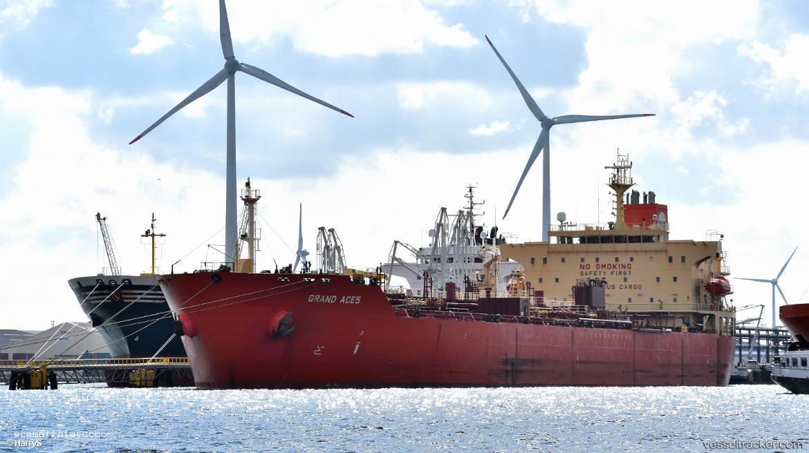 Sino-Wisdom - Chemical Oil Products Tanker vessel registered in Panama