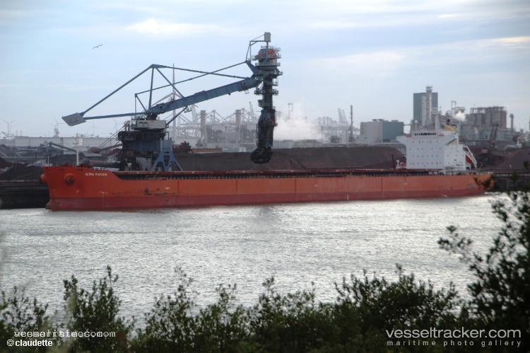 Ngm-Panther - Bulk Carrier vessel registered in Liberia