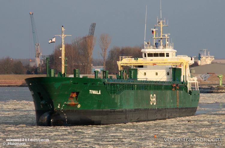 Bugoe - Deck Cargo Ship vessel registered in Portugal