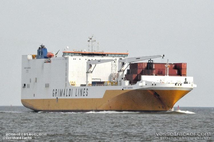 Grande-Cameroon - Vehicles Carrier vessel registered in Italy