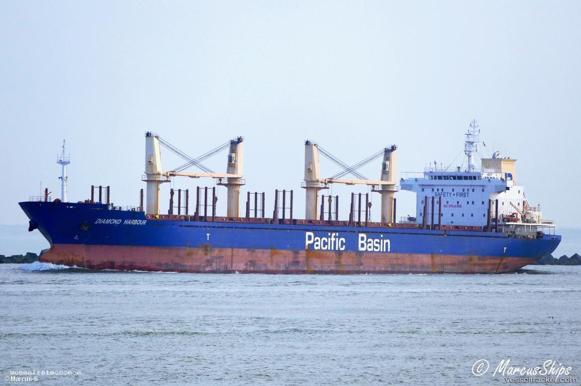 Diamond-Harbour - Bulk Carrier vessel registered in Hong Kong
