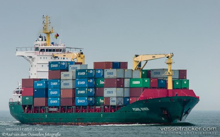 Atlantic-Merchant - Container Ship vessel registered in Singapore