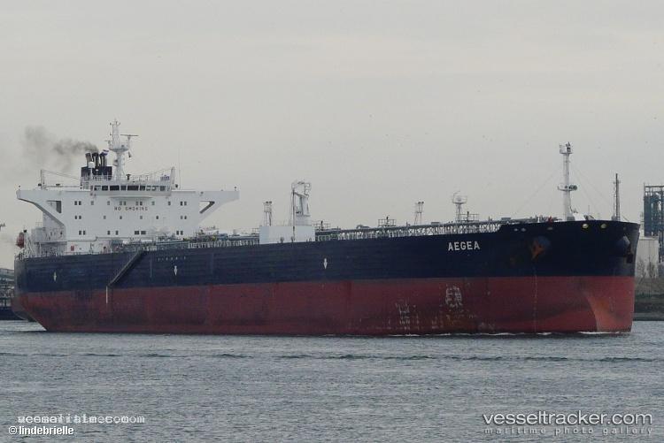 Sand - Crude Oil Tanker vessel registered in Panama