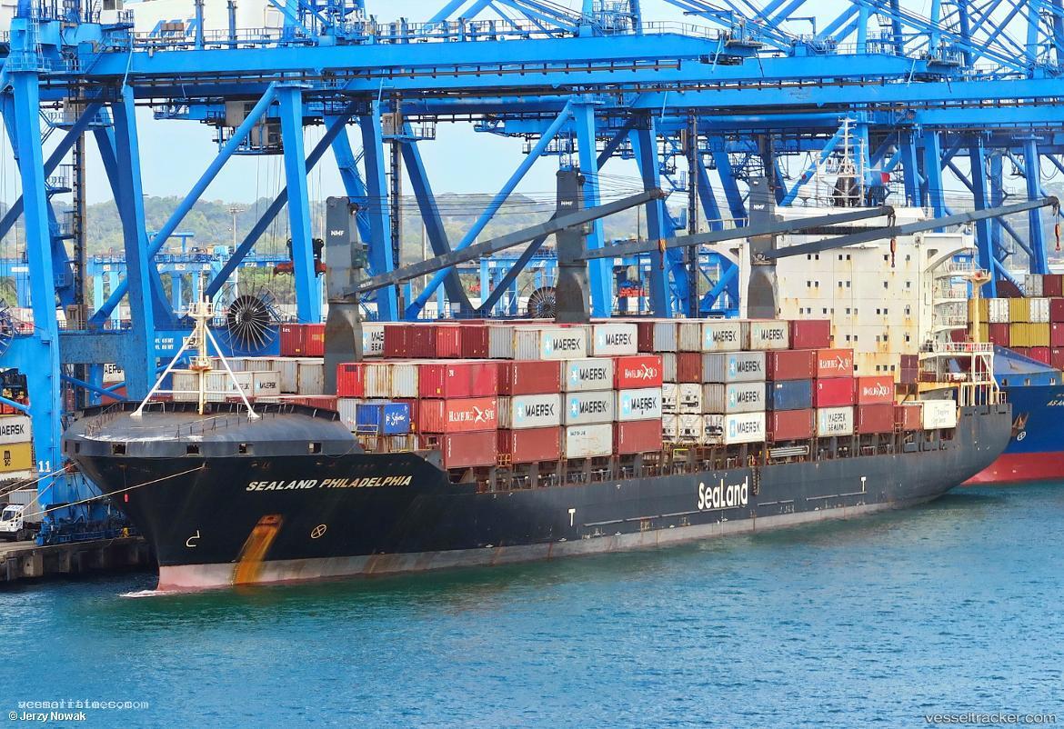 Sealand-Philadelphia - Container Ship vessel registered in Liberia