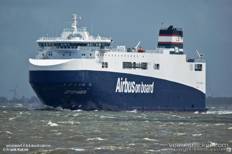City-Of-Hamburg - Ro Ro Cargo Ship vessel registered in France