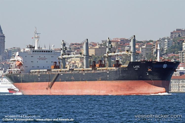Mdm-Bromo - Bulk Carrier vessel registered in Indonesia