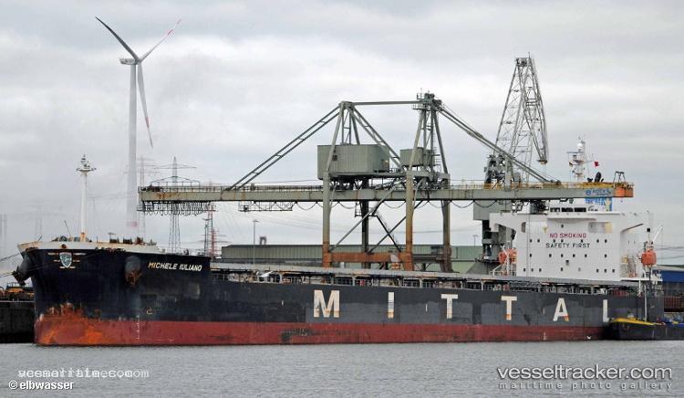 Hydrus - Bulk Carrier vessel registered in Liberia