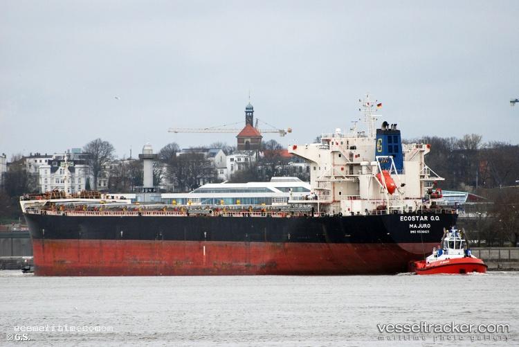 Johnny-Cash - Bulk Carrier vessel registered in Marshall Islands