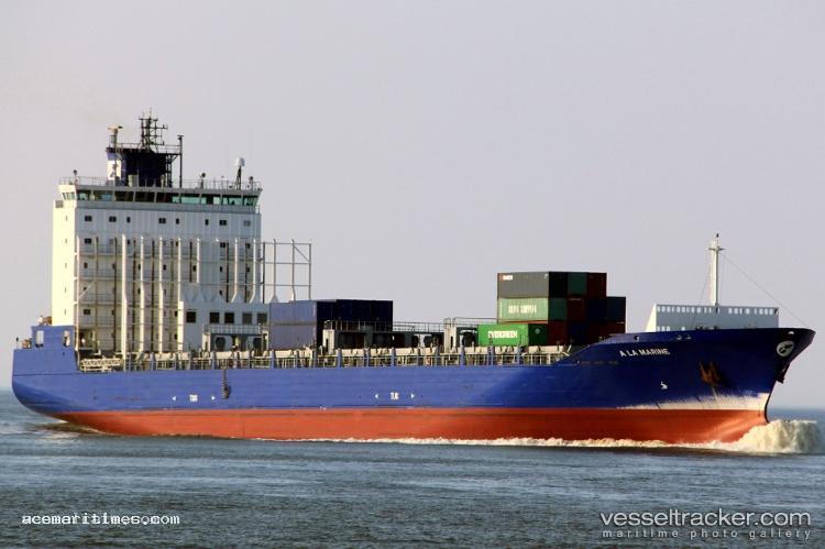 A-La-Marine