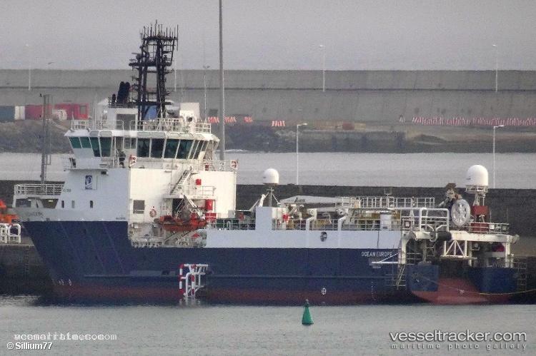 Ocean-Invincible - Research Vessel vessel registered in Bahamas