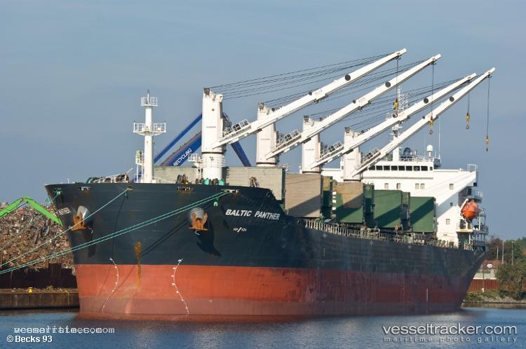 Qi-Shun - Bulk Carrier vessel registered in Hong Kong