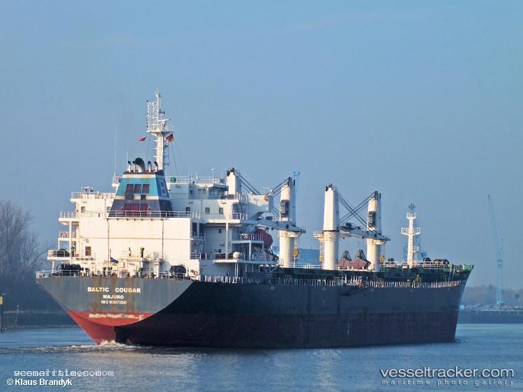 Mbs-Buyan - Bulk Carrier vessel registered in Indonesia