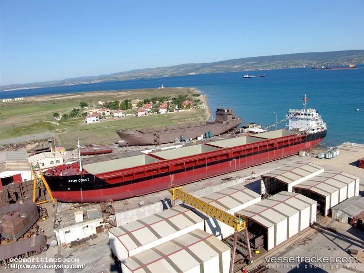 Azov-Coast - General Cargo Ship vessel registered in Marshall Islands