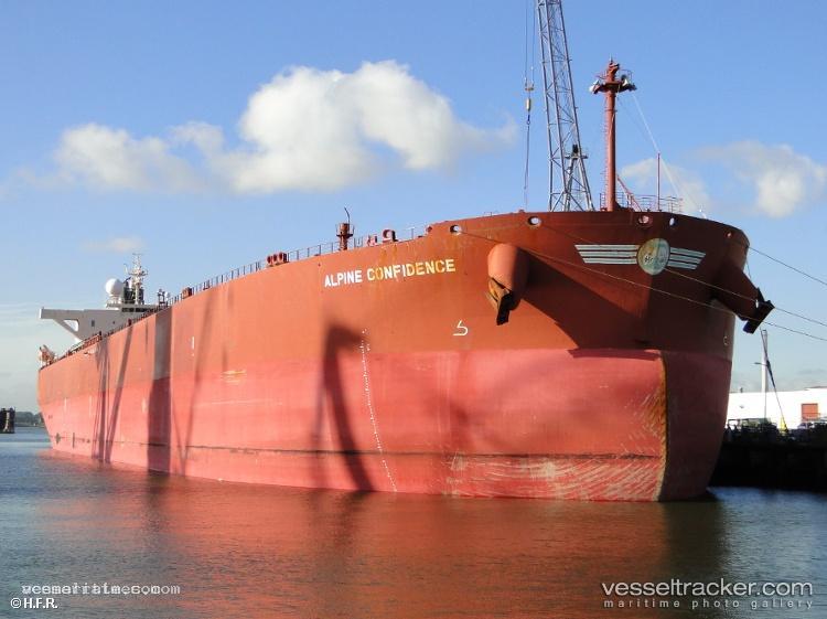 Yinghao-Confidence - Crude Oil Tanker vessel registered in Hong Kong