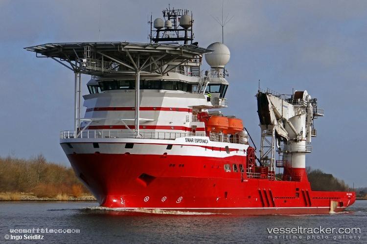 Seven-Sisters - Offshore Tug Supply Ship vessel registered in Bahamas